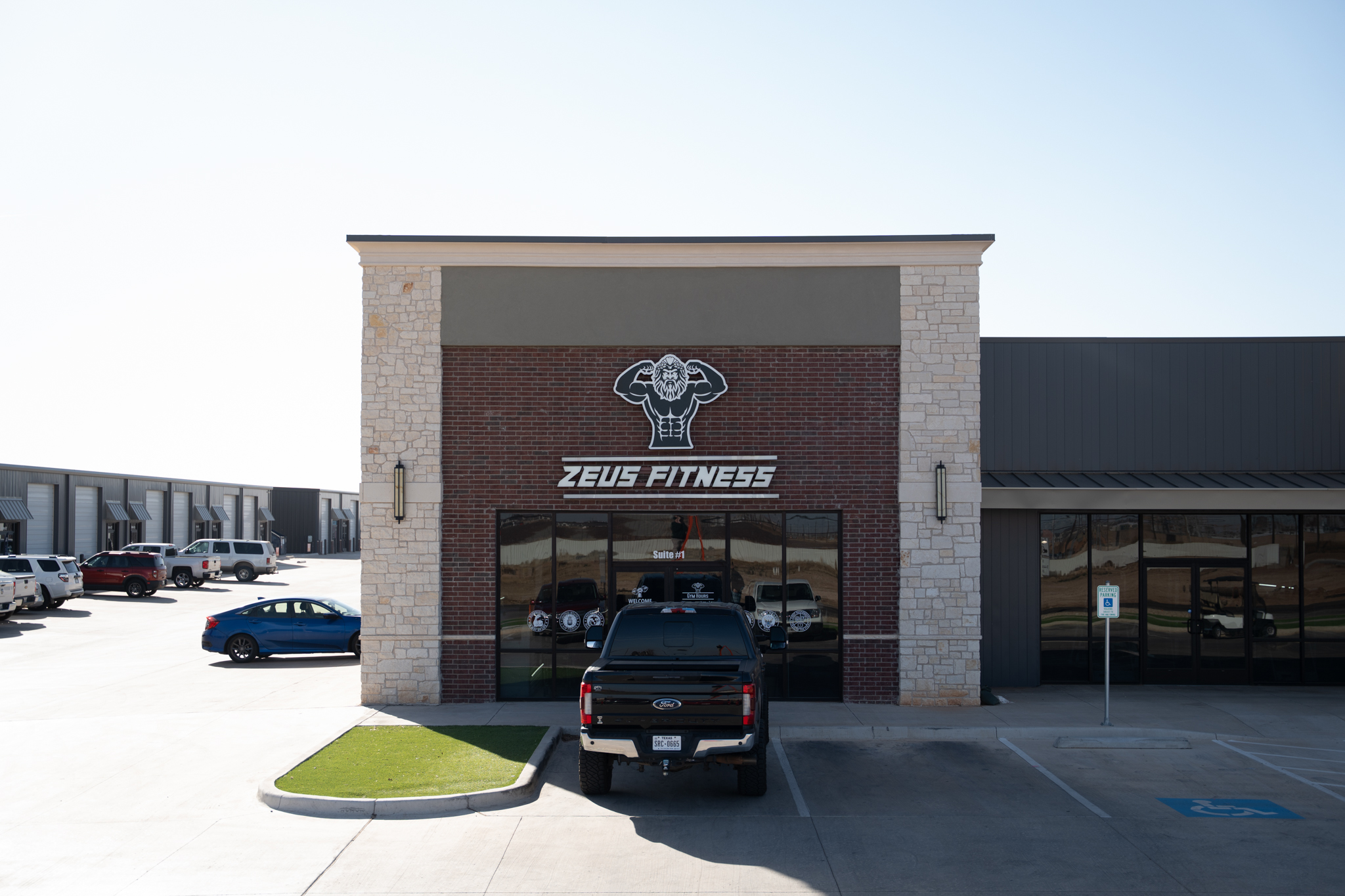 zeus fitness (landscape)